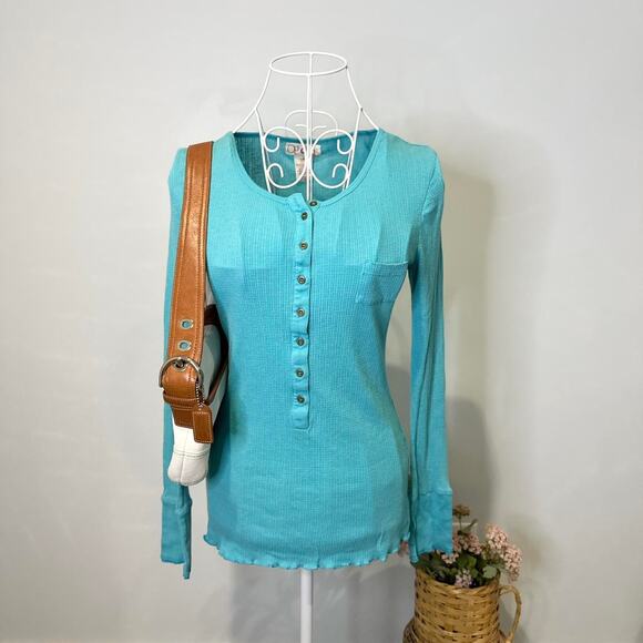 Cute vintage y2k blue henley thermal button up long sleeve grunge top - Picture 6 of 6